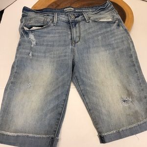 Levi’s Modern Skinny Shorts Stretch Denim Shorts